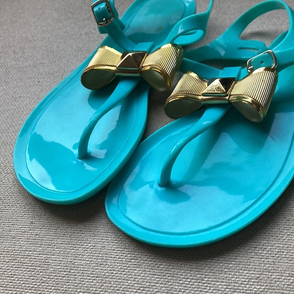 Kate Spade- Excellent used condition Turquoise and Gold bow jelly sandals size 6 - Picture 7 of 12